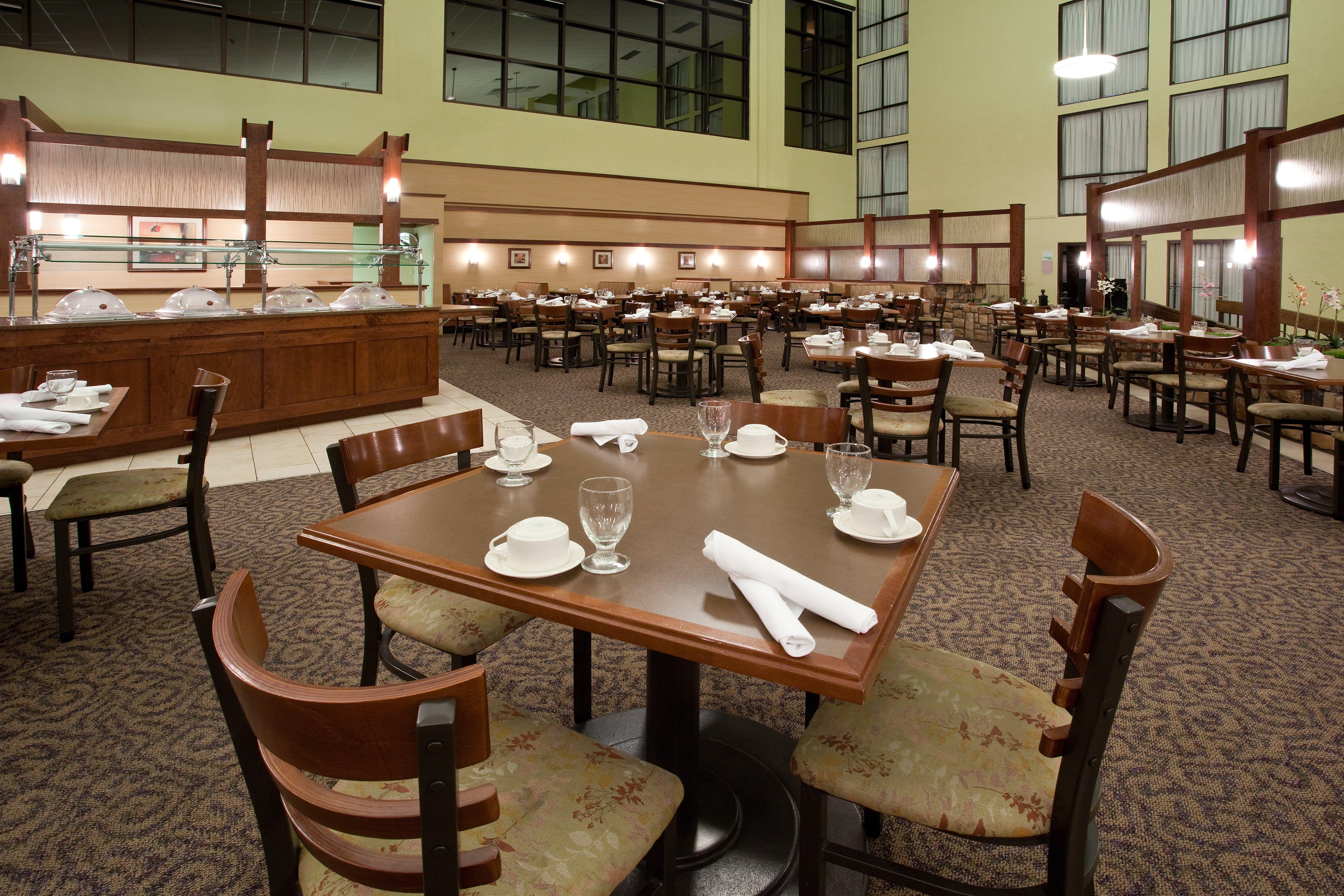 Ramada Plaza By Wyndham Sheridan Hotel & Convention Center Extérieur photo